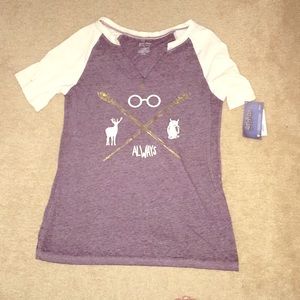 HARRY POTTER WOMEN’S T-SHIRT SIZE MEDIUM!!!